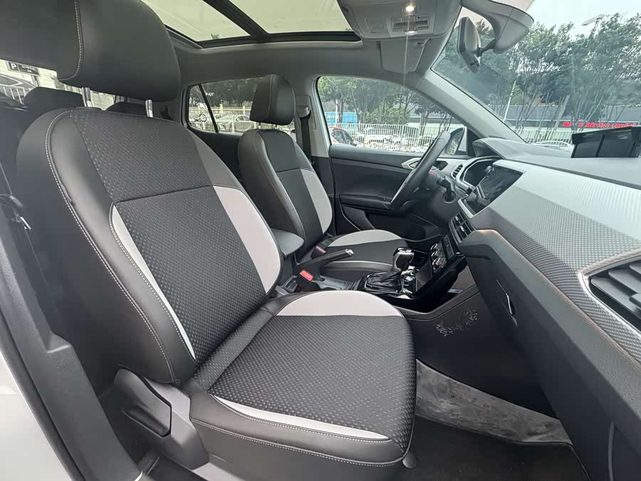 Volkswagen Tacqua 2022 car image #21