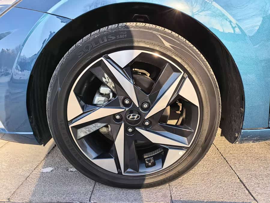 Hyundai Elantra 2023 car image #21