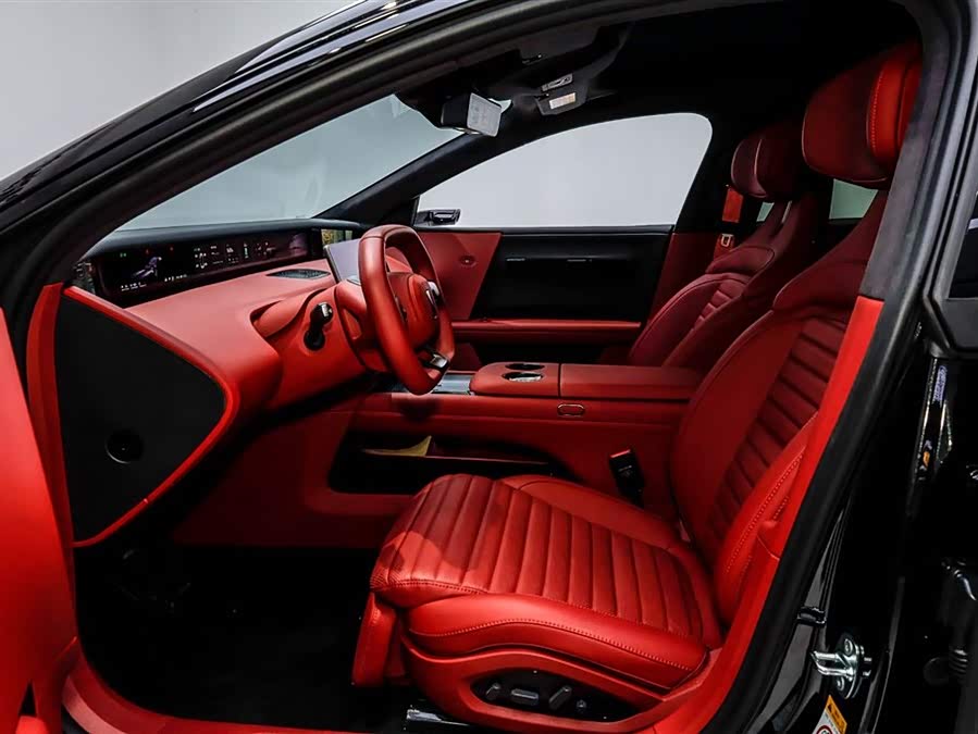 Avatr 06 2025 car image #21