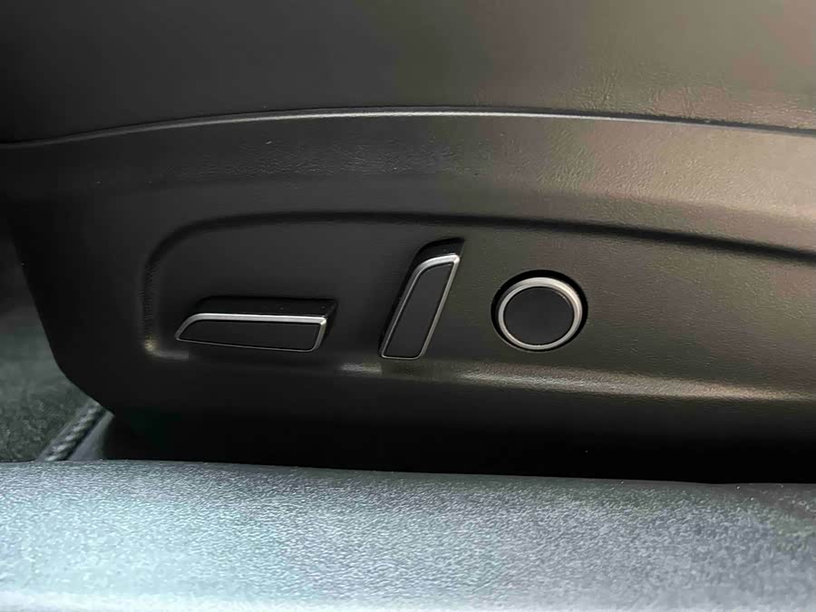 特斯拉 Model 3 2024 汽车图片 #21