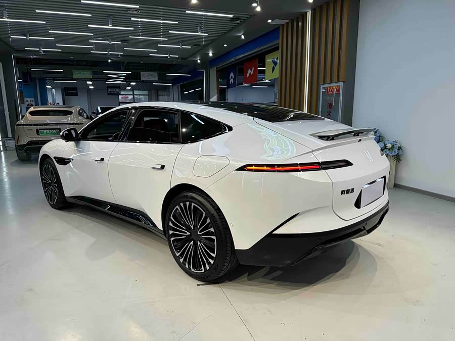 Avatr 12 2025 car image #21