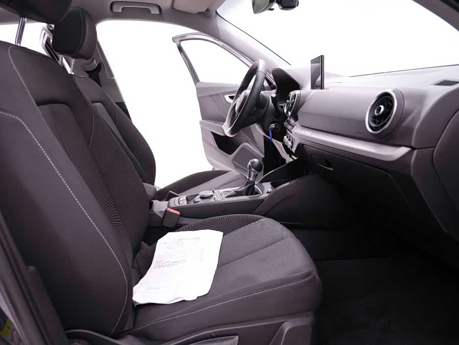 Audi Q2L 2020 imagem de carro #21