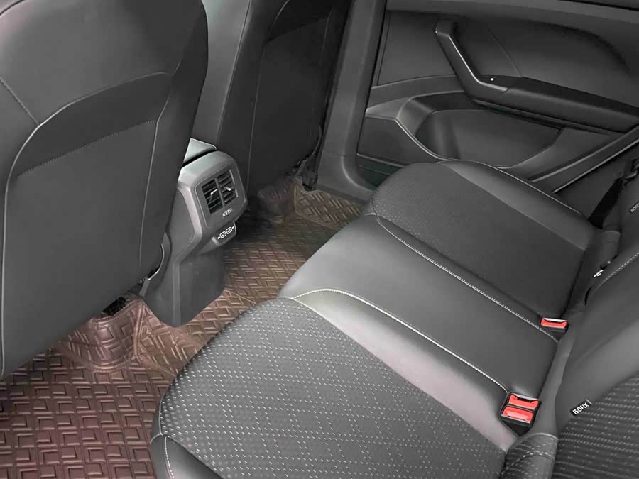 Volkswagen Tacqua 2022 car image #21