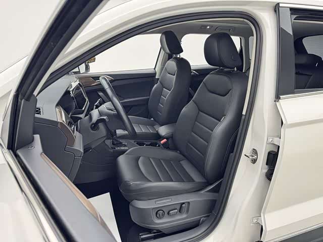 Volkswagen Tharu 2022 immagine di auto #21