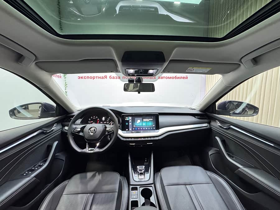 Skoda Octavia 2016 car image #21