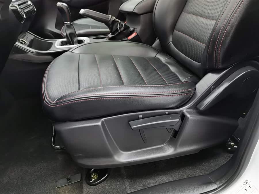 Kaiyi X3 2016 صورة سيارة #21