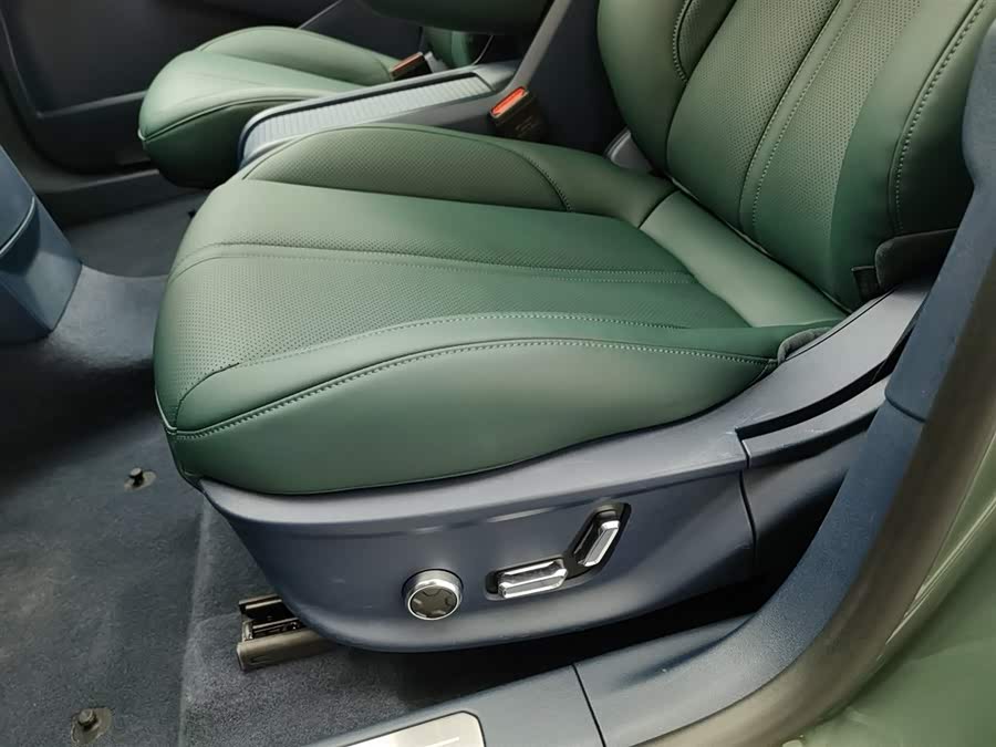 极氪 极氪X 2023 汽车图片 #21