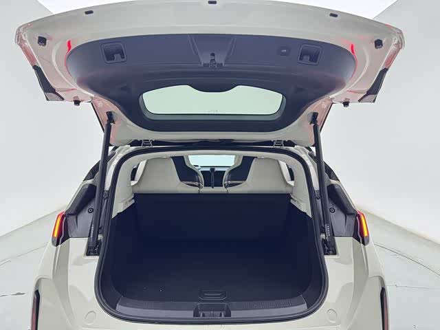 极氪 极氪X 2024 汽车图片 #21