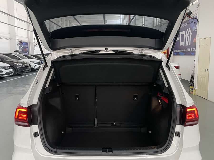 Volkswagen Tharu 2021 #21 Volkswagen Tharu 2021 car image #21