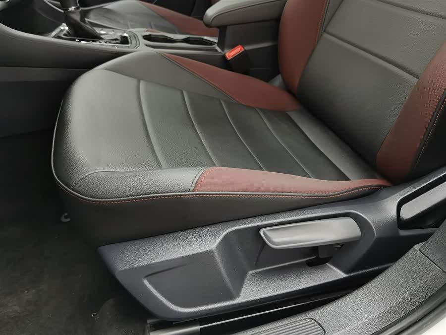 Volkswagen Bora 2019 immagine di auto #21