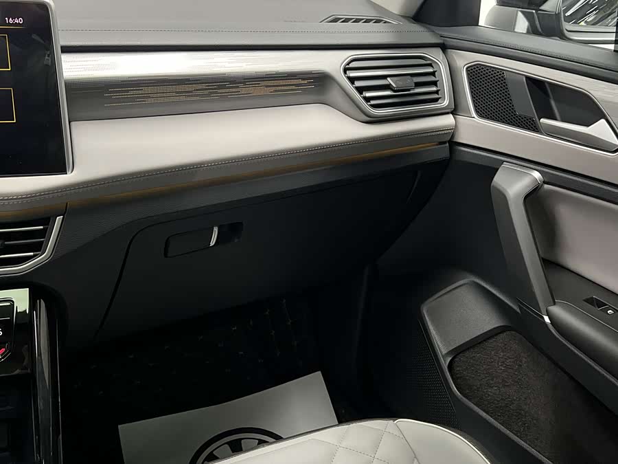 Volkswagen Tayron 2022 car image #21