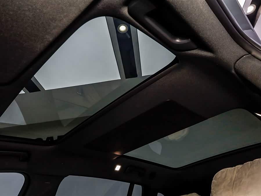 Li L7 2025 immagine di auto #21