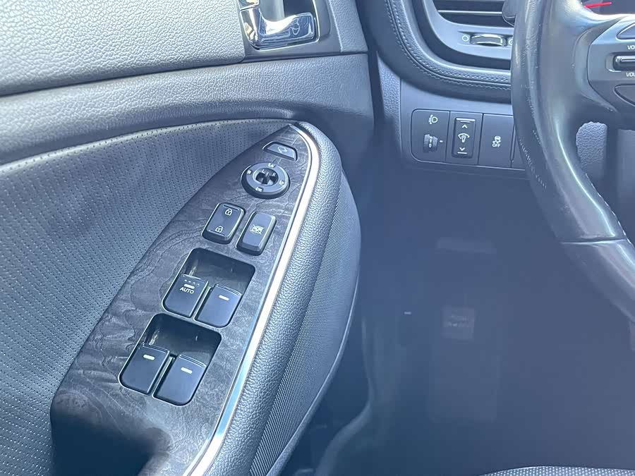 起亚 起亚K5 2015 汽车图片 #21