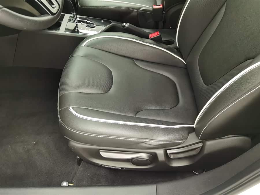 JAC 2016 imagem de carro #21