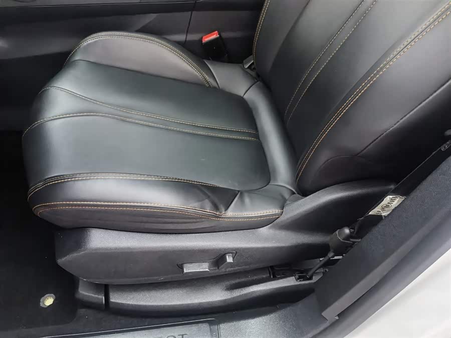 标致 标致4008 2018 汽车图片 #21