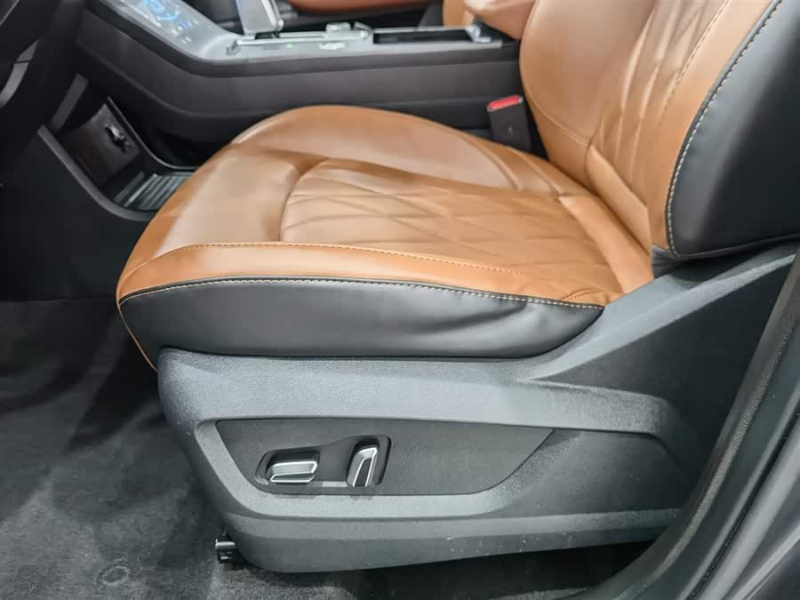 Chery Tiggo 8 Plus 2021 immagine di auto #21