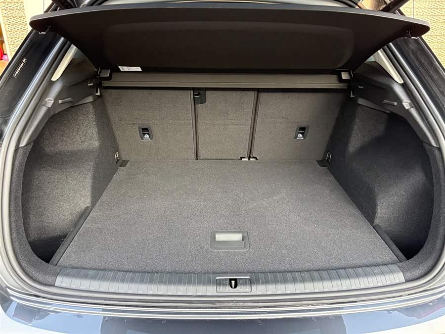 Audi Q3 2023 car image #21