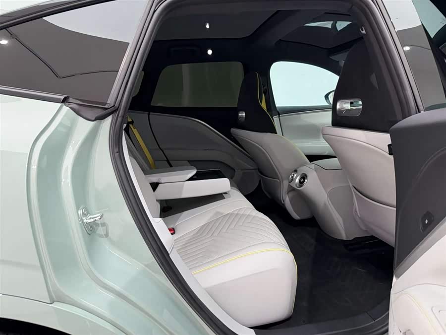 阿维塔 阿维塔11 2023 汽车图片 #21