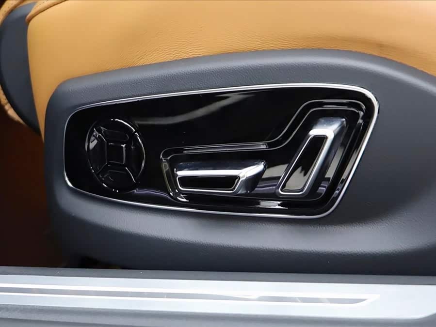 Audi A8 2022 imagen de coche #21