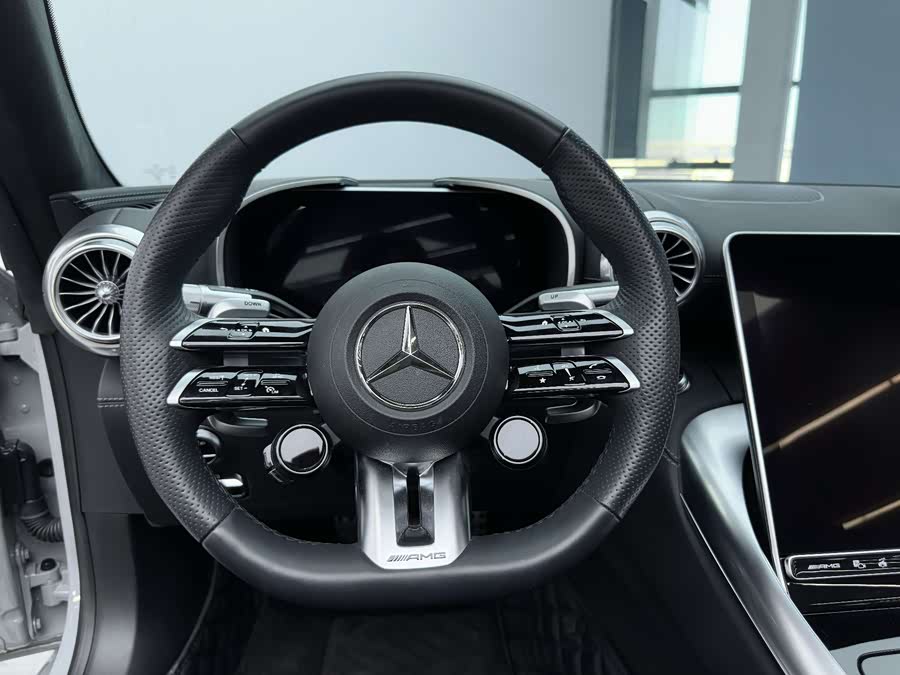 Mercedes-Benz 2025 car image #21
