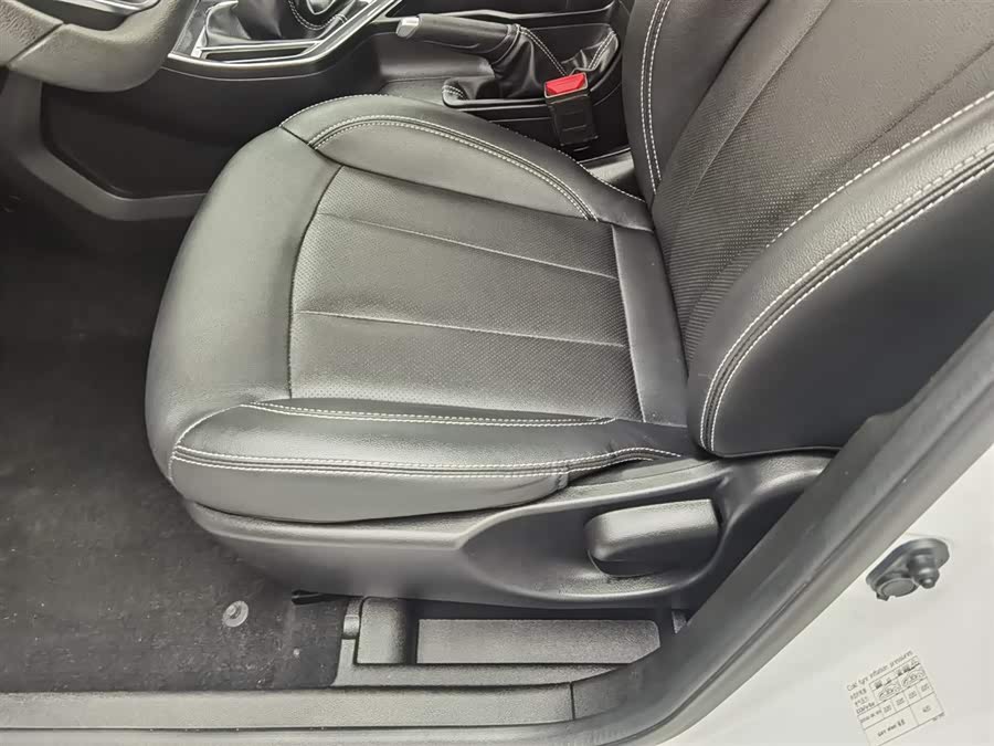 GEELY Vision X3 2020 image de voiture #21