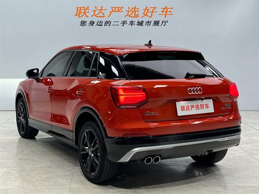 Audi Q2L 2021 car image #21