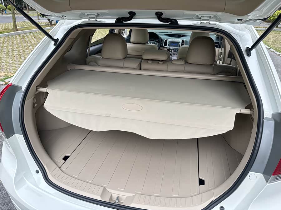 Toyota 2014 car image #21