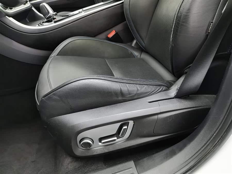 Lynk & Co 01 EM-P 2018 car image #21