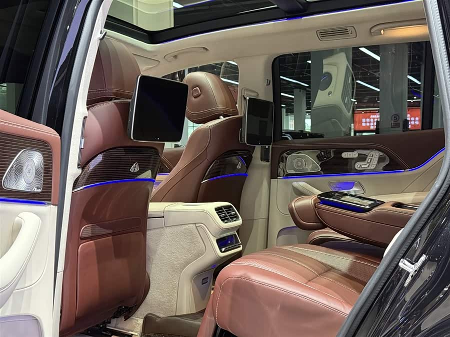 Mercedes-Benz Maybach GLS 2021 car image #21