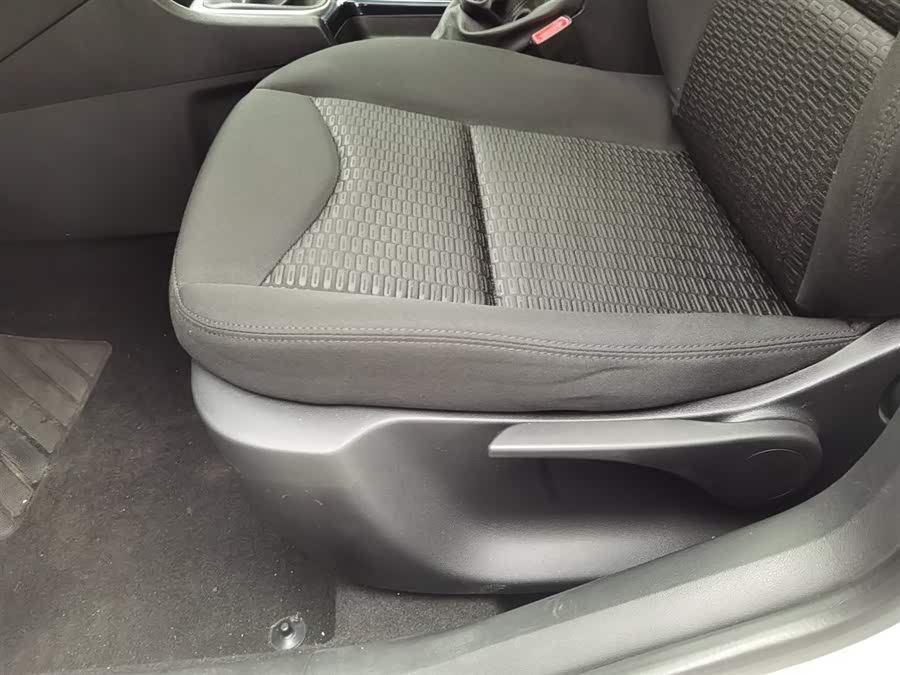 Citroen C4L 2014 صورة سيارة #21