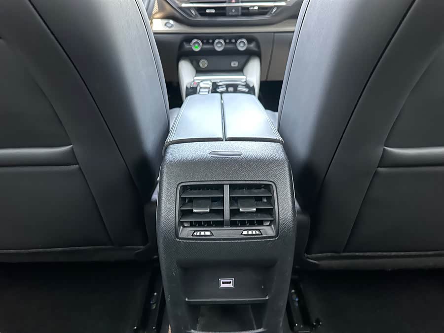 Citroen C5 X 2021 car image #21