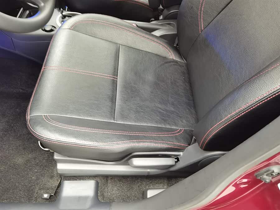 Suzuki Swift 2017 car image #21