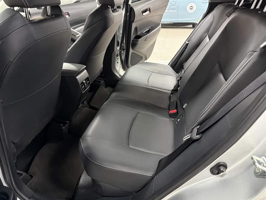 Toyota Frontlander 2023 car image #21