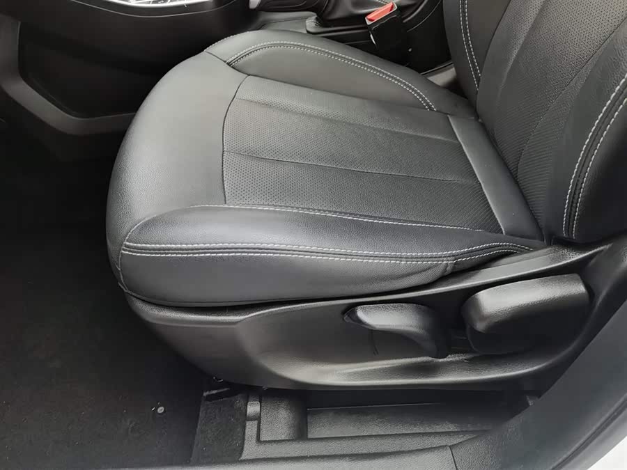 GEELY Vision X3 2020 изображение автомобиля #21