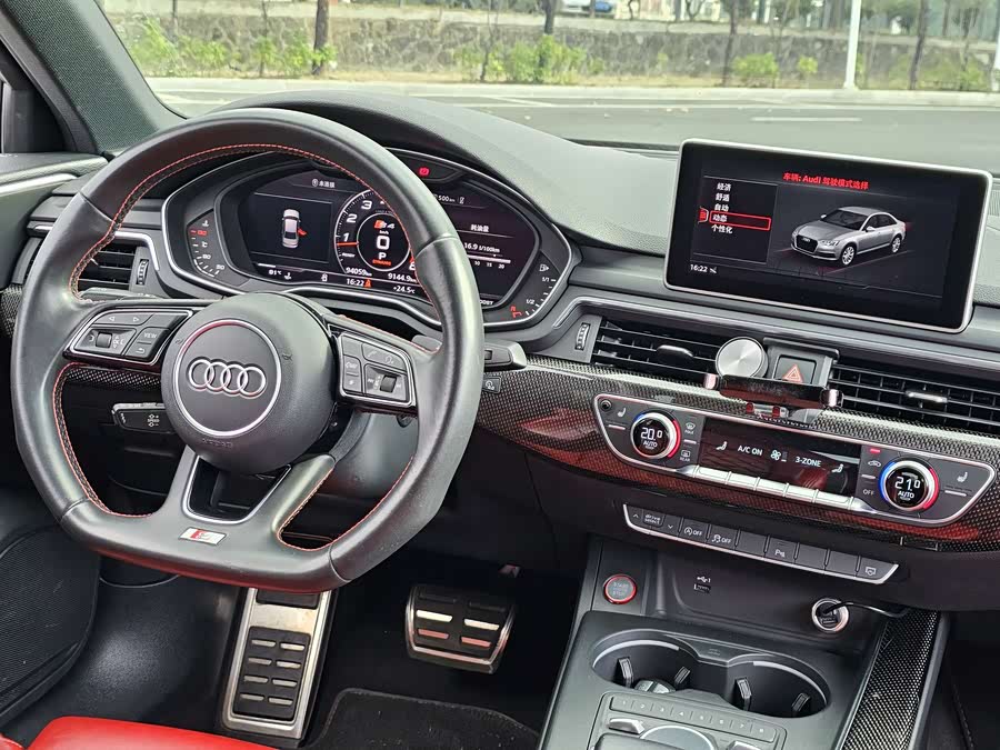 Audi S4 2019 imagem de carro #21