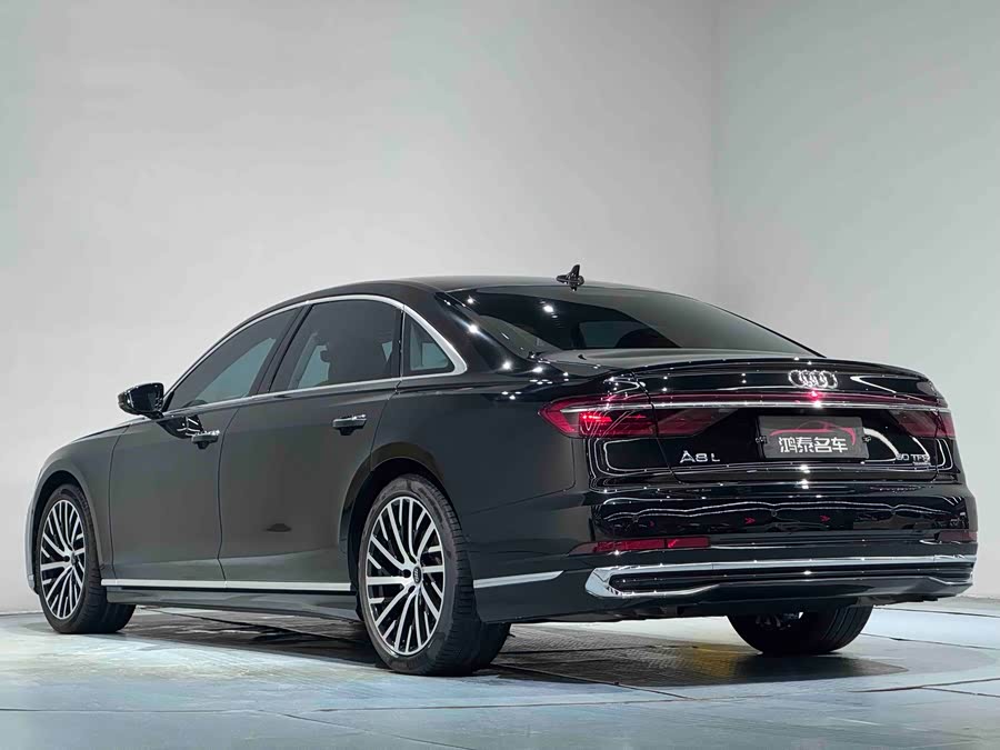 Audi A8 2023 imagen de coche #21