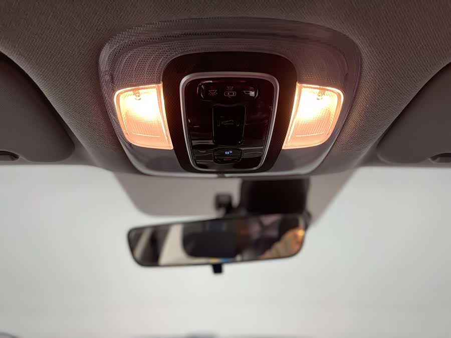 Hyundai Elantra 2021 immagine di auto #21