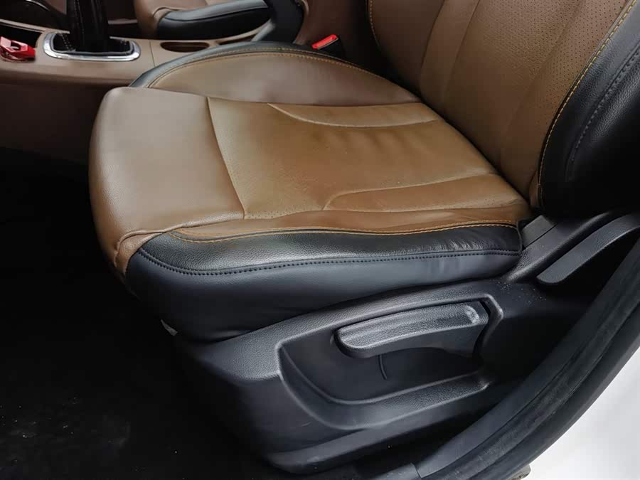 Forthing JOYEAR X5 2016 imagen de coche #21