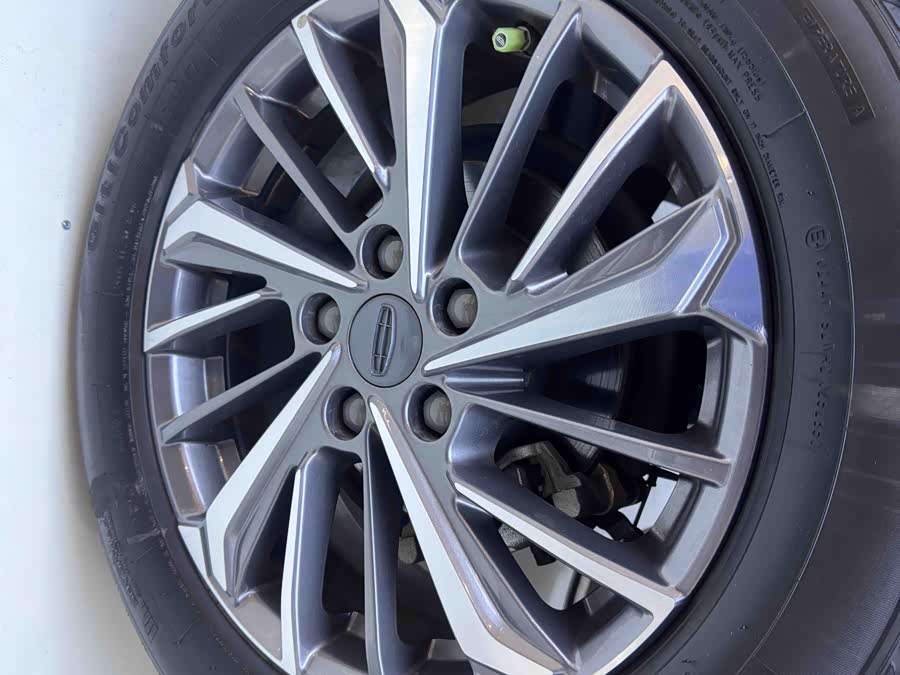 GEELY Coolray 2021 car image #21