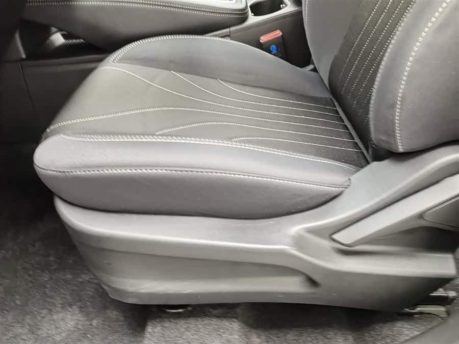 X70M 2022 immagine di auto #21