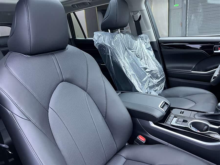 Toyota Highlander 2026 car image #21