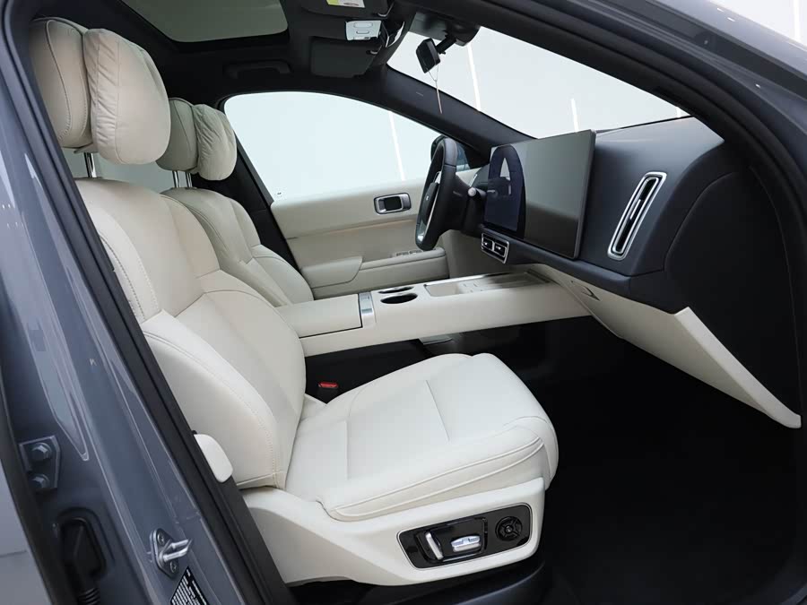 Li L7 2025 image de voiture #21