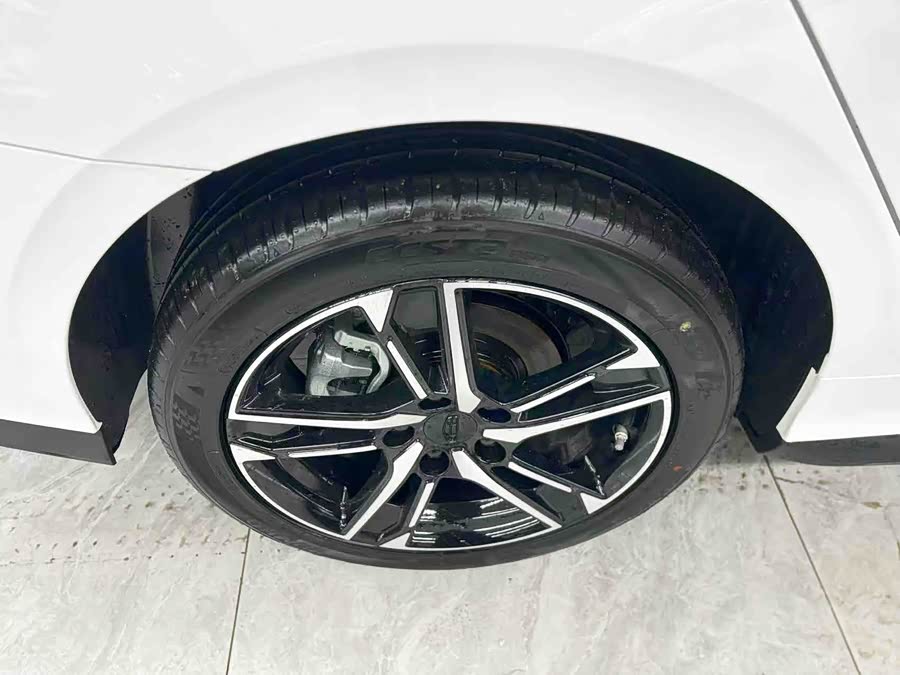 GEELY Binray 2026 #21 GEELY Binray 2026 car image #21