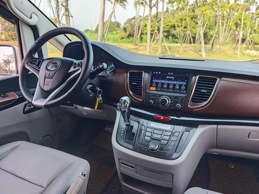 JAC 2017 imagem de carro #21