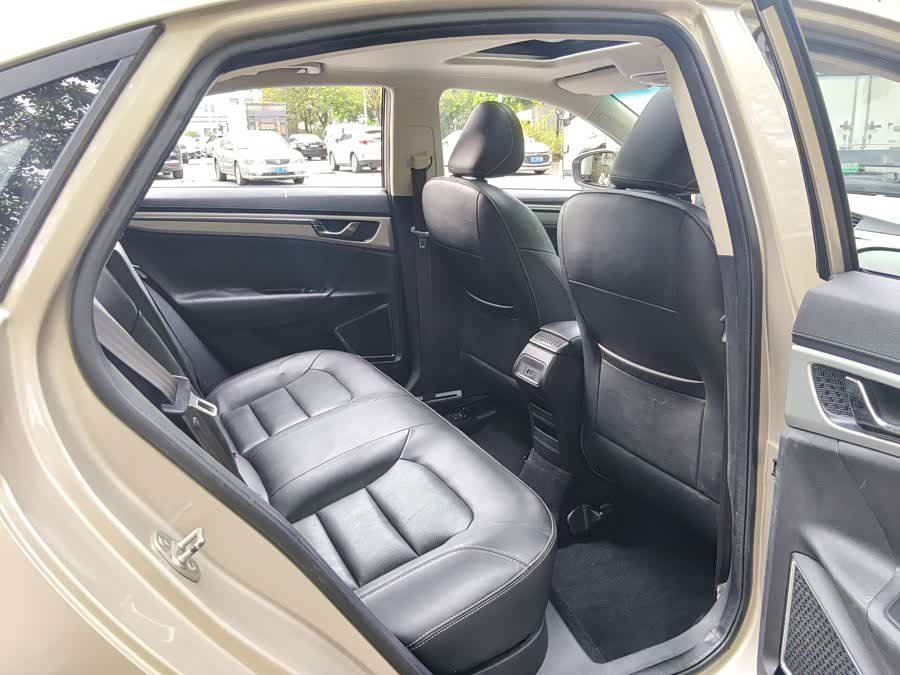GEELY Emgrand GL 2016 immagine di auto #21