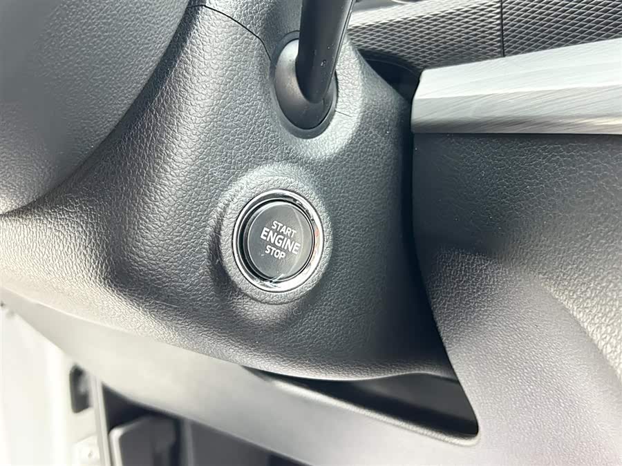 Skoda Kamiq 2023 immagine di auto #21