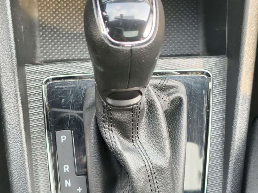 Skoda Kamiq 2020 صورة سيارة #21