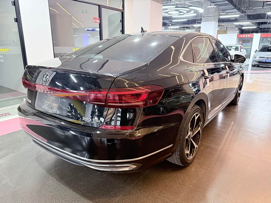 Volkswagen Passat 2022 صورة سيارة #21