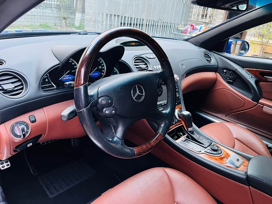 Mercedes-Benz SL Class 2007 car image #21