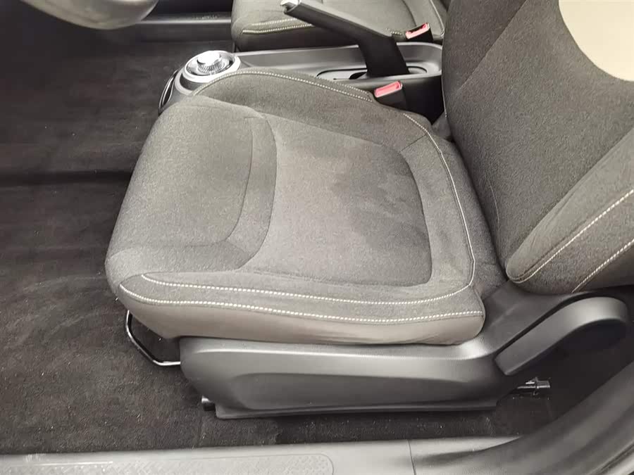 Wuling Binguo 2023 изображение автомобиля #21